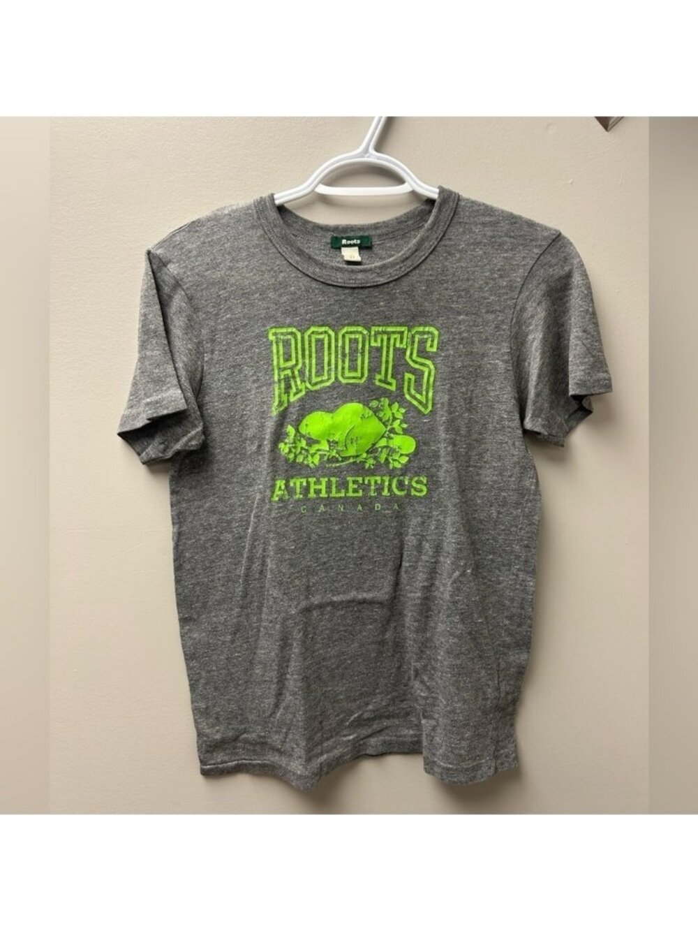 Roots Grey‎ and Green T Shirt